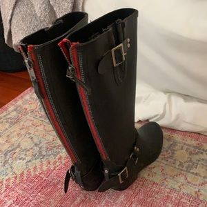 Steve Madden zipper back rain boot
